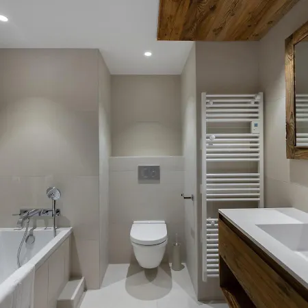Duplex Moderne Avec Jacuzzi, Proche Pistes, Commerces Et Navette Gratuite - Fr-1-566-2 *