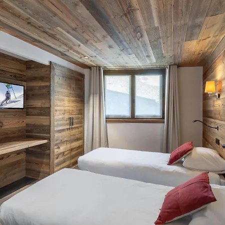 Duplex Moderne Avec Jacuzzi, Proche Pistes, Commerces Et Navette Gratuite - Fr-1-566-2 *